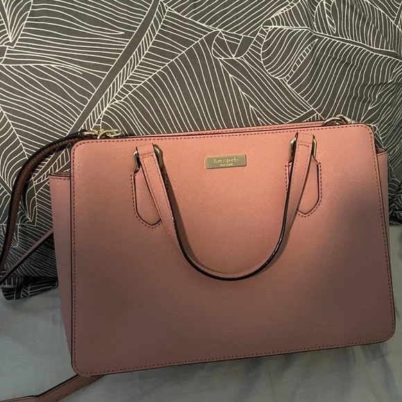 Kate spade purse - Picture 1 of 3